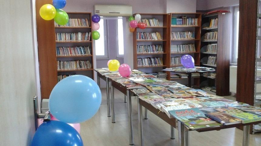 Eğirdir&rsquo;de &ldquo;D&uuml;nya &Ccedil;ocuk Kitapları Haftası&rdquo; sergisi