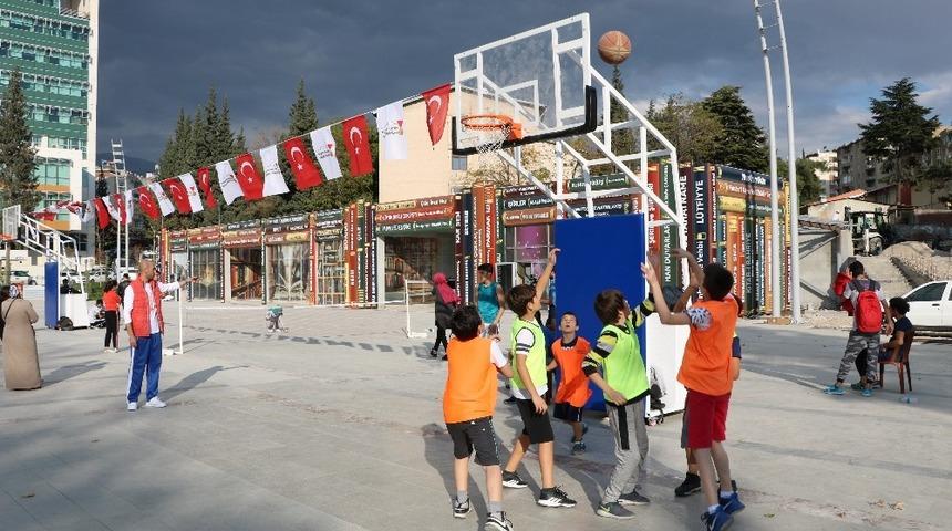 Kahramanmaraş&rsquo;ta sokak turnuvaları